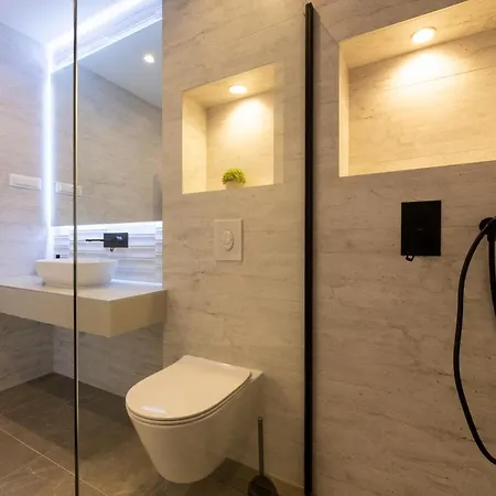 Duje * Kaštel Stari