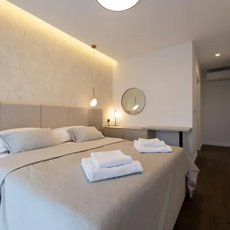 Duje * Kaštel Stari