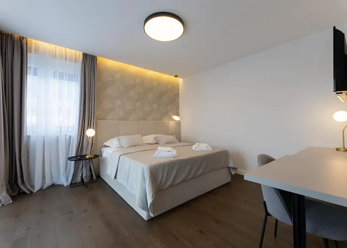 Duje * Kaštel Stari